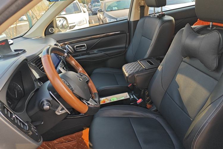 Used Mitsubishi Outlander 2018 2.4L 4x4 Elite Edition 5 Seats