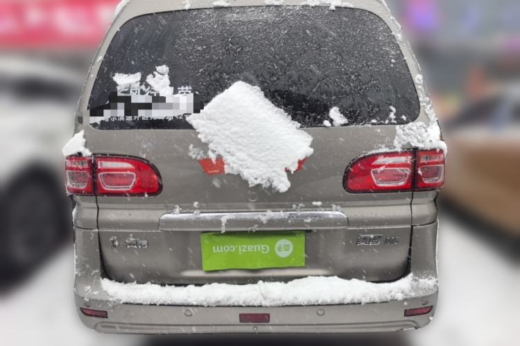 Used FORTHING Lingzhi 2023 M5L 1.6L Base Model 7 Seats Rear