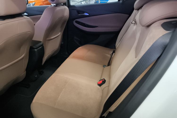 Used Buick Encore PLUS 2023 Smart Fun Edition
