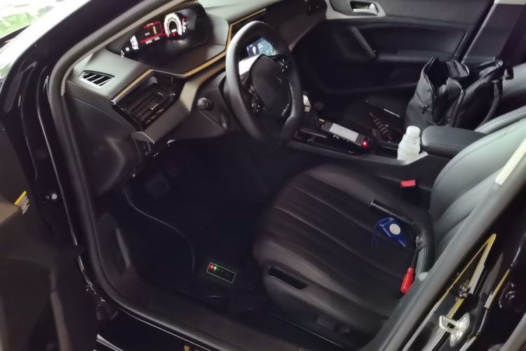 Used Peugeot 408 2022 1.6T Light-Chasing Edition