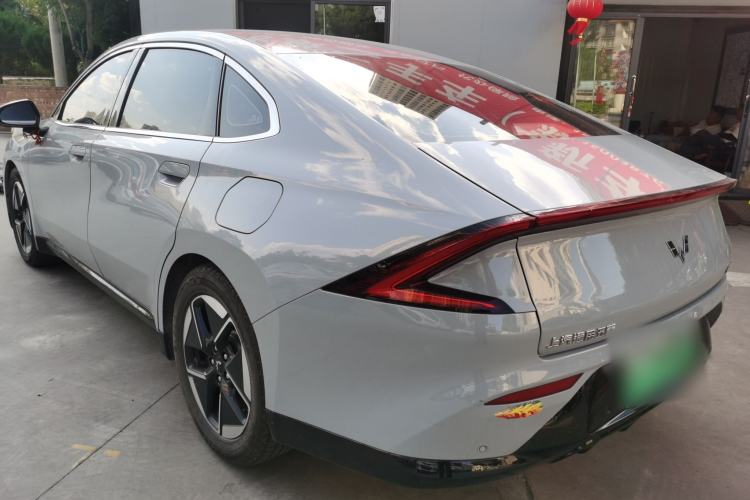 Used Wuling Xingguang 2024 Co-Creation Edition 510 Advanced Model Rear Left 45 Deg