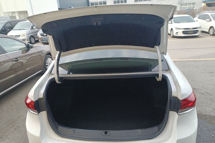 Used Buick GT 2021 Revised Version Flagship 1.5L Automatic Elite Edition Trunk