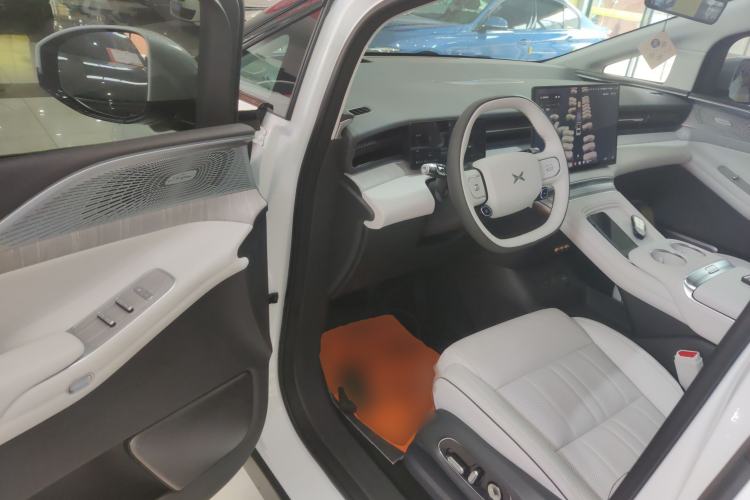 Used XPeng X9 2026 Model—Range-Extended Version 1602 Ultra Driver Seat