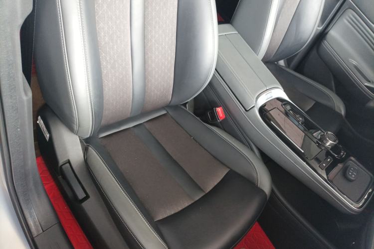 Used AION S Plus 2023 70 Intelligent Edition Lithium Iron Phosphate Right Front Seat