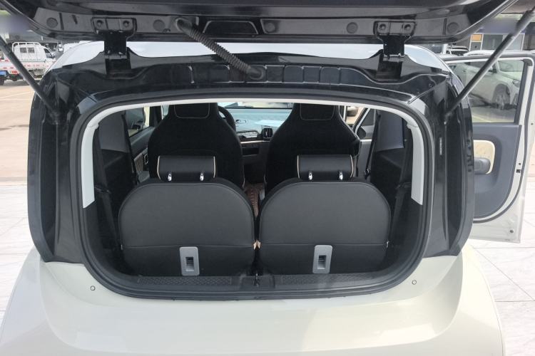 Used Baojun KiWi EV 2022 Artist Lite Edition Ternary Lithium Trunk
