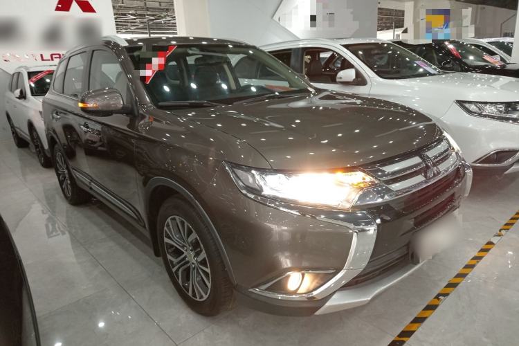 Used Mitsubishi Outlander 2018 2.4L 4x4 Elite Edition 5 Seats
