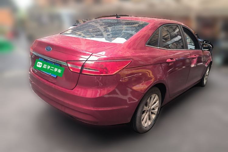 Used Ford Escort 2015 1.5L Automatic Fashion Model
