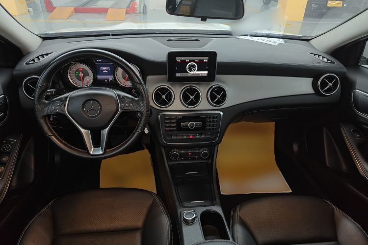 Used Mercedes-Benz GLA 2015 GLA 200 Fashion Model