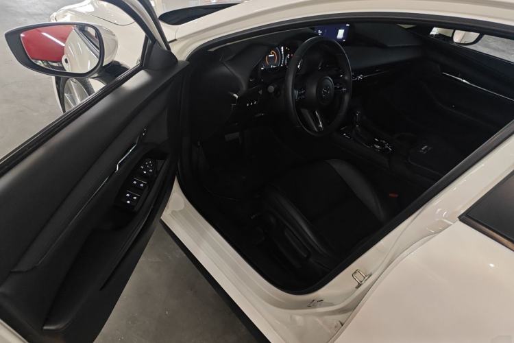 Used Mazda 3 Axela 2023 2.0L Automatic Zhiya Edition Driver Seat