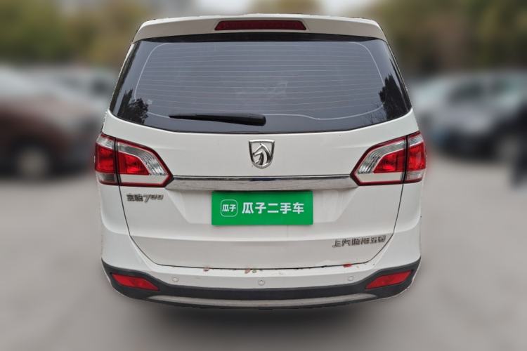 Used Baojun 730 2014 1.5L manual Comfort version 7 seats
