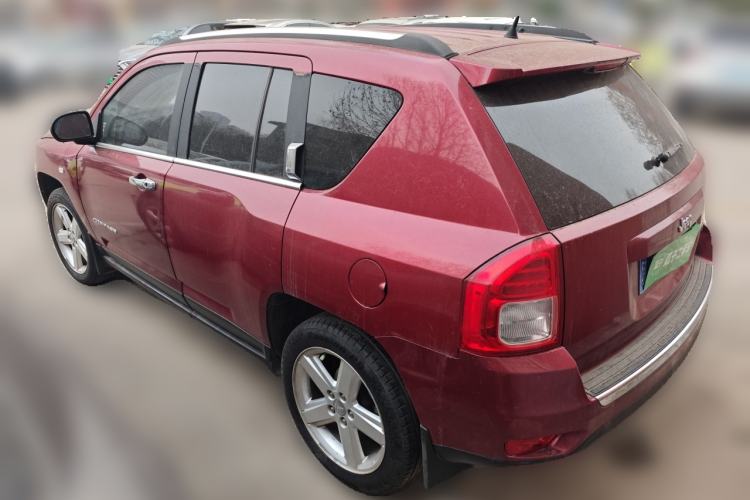 Used Jeep Compass 2012 2.4L four-wheel-drive sport version
