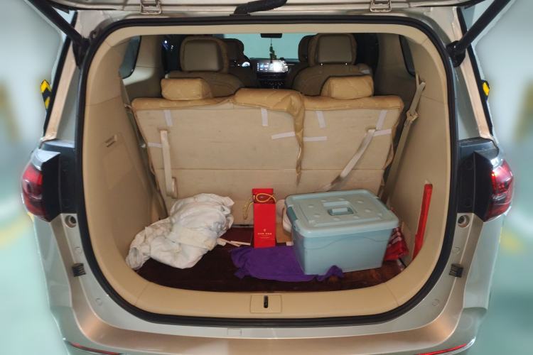 Used Buick GL8 2022 ES Landtrek 653T Flagship Model Trunk