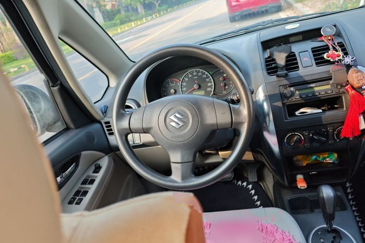 Used Suzuki SX4 2011 Hatchback 1.6L Automatic Comfort Model Steering Wheel