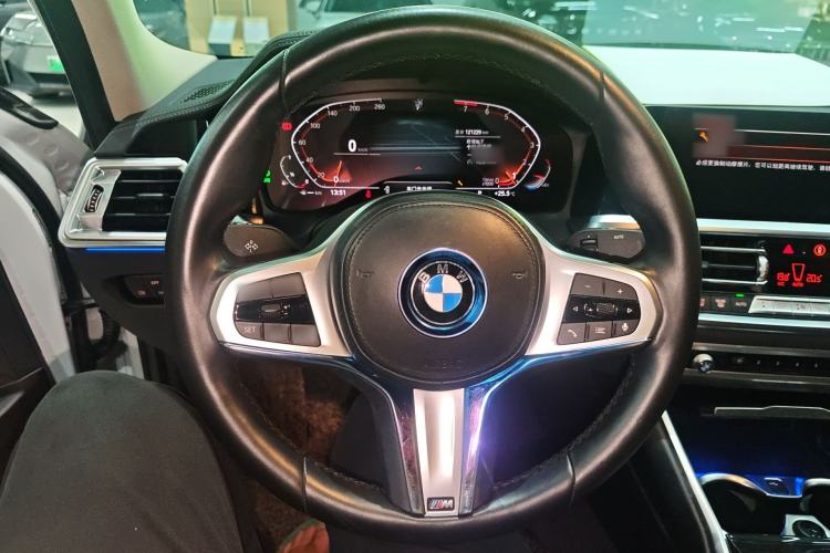 Used BMW 3 Series 2022 325Li M Sport Package Steering Wheel