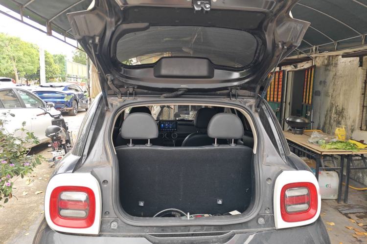 Used ORA Black Cat 2021 351 km Standard Version Trunk