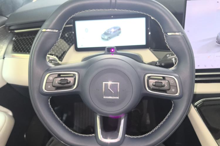 Used Zeekr 009 2024 Six-Seat Executive Version 4WD 108 kWh Steering Wheel