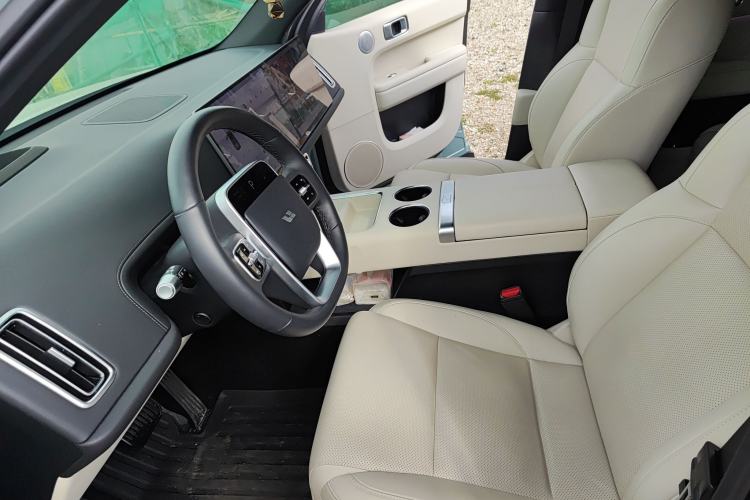 Used Li Auto L6 2025 Pro Smart Refresh Edition
