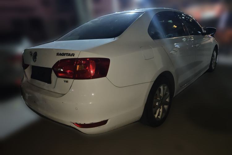 Used Volkswagen Sagitar 2012 1.4TSI Automatic Luxury Edition
