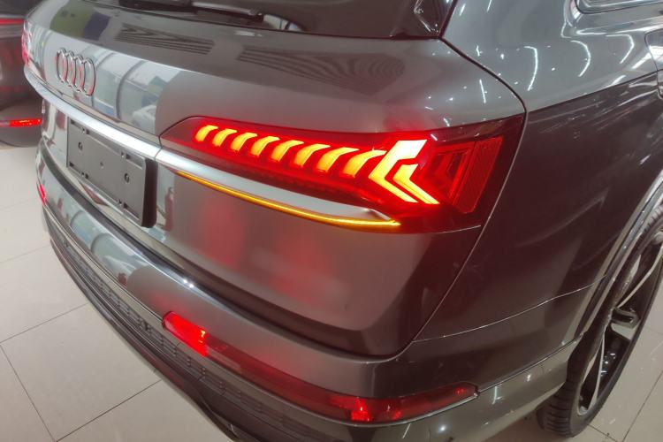 Used Audi Q7 2020 45 TFSI quattro S line Sport Limited Edition
