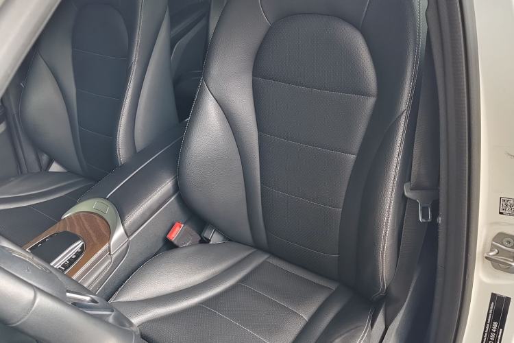 Used Mercedes-Benz GLC 2020 GLC 300 L 4MATIC Dynamic Edition
