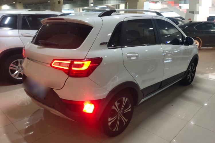 Used BAIC Senova X25 2015 1.5L Automatic Elite Model
