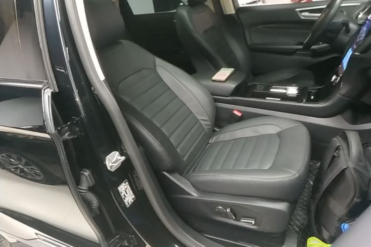 Used Ford Edge 2020 EcoBoost 245 Two-Wheel Drive Titanium 7-Seater