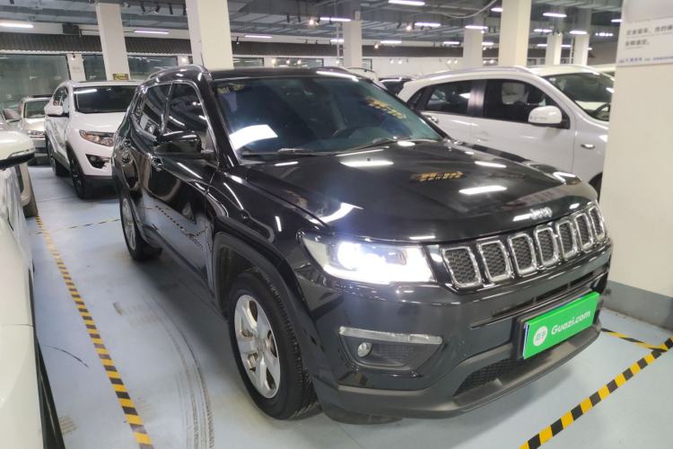Used Jeep Compass 2017 200T Automatic Enjoyment Version
