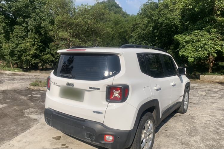 Used Jeep Renegade 2018 Connected Large Screen Version 180T Automatic High-Energy Edition
