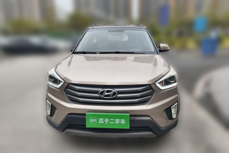 Used Hyundai ix25 2015 1.6L Automatic Two-Wheel-Drive Deluxe DLX Model
