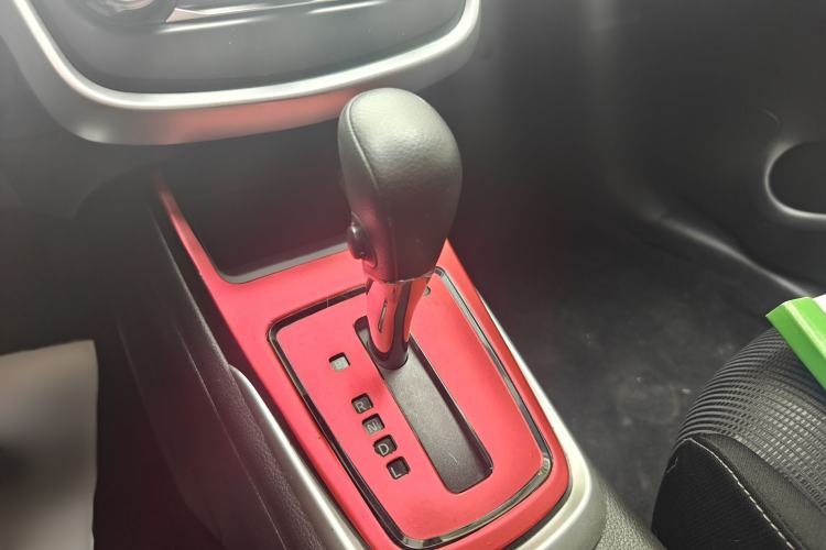 Used Nissan Tiida 2016 1.6L CVT Cool Dynamic Edition
