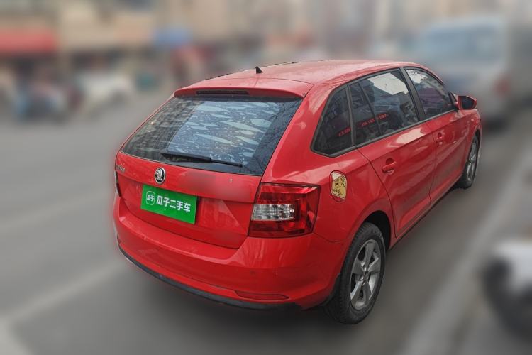 Used Skoda Rapid Spaceback 2014 1.6L Manual Enjoyment Edition
