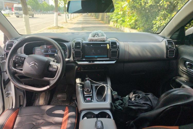 Used Citroen C5 AIRCROSS 2019 350THP Enjoyment Model China V Standard Center Console