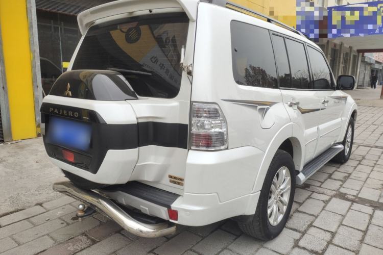 Used Mitsubishi Pajero 