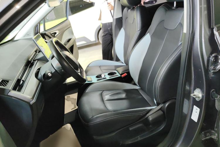 Used NETA V 2021 Long-Range Entertainment Edition Upgrade Model
