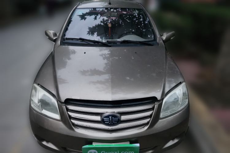 Used FAW Xiali N5 2013 1.3L Manual Luxury Airbag Version
