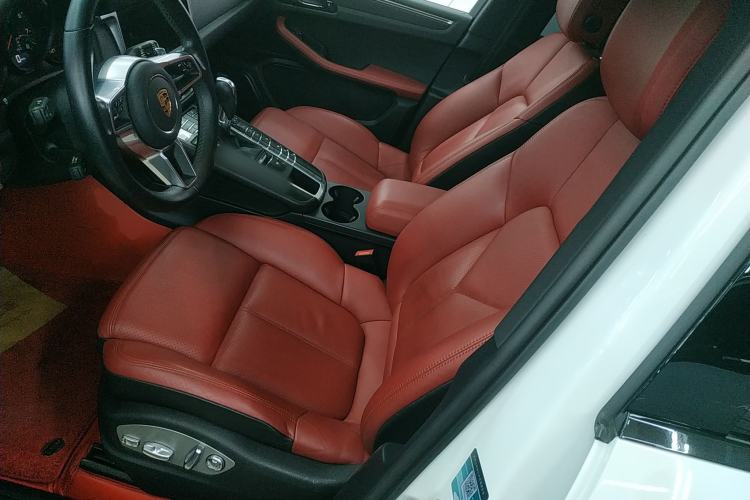 Used Porsche Macan 2021 Macan 2.0T
