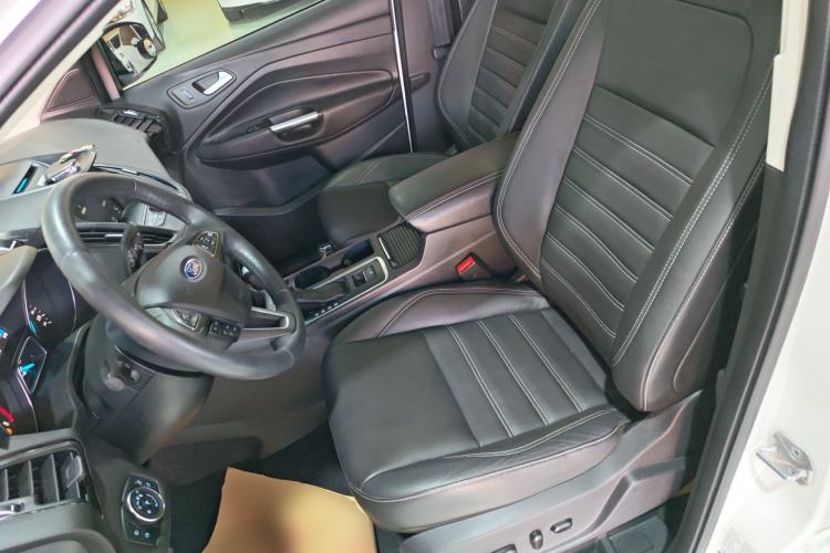 Used Ford Kuga 2017 EcoBoost 180 Two-Wheel-Drive Luxury Wing Edition Left Front Seat