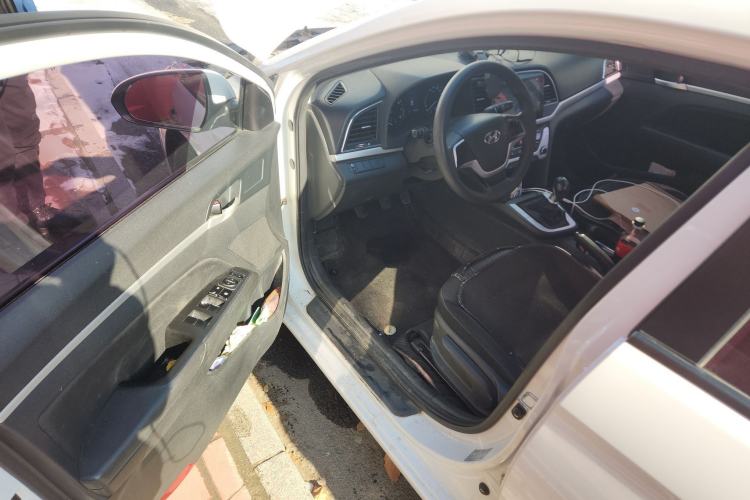 Used Hyundai Elantra (6th Generation / Lingdong) 2016 1.6L Manual ZhiXuan·Youth Edition
