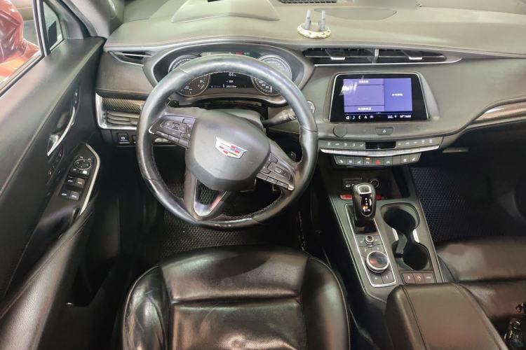 Used Cadillac XT4 2018 28T 4x4 Platinum Sport Edition
