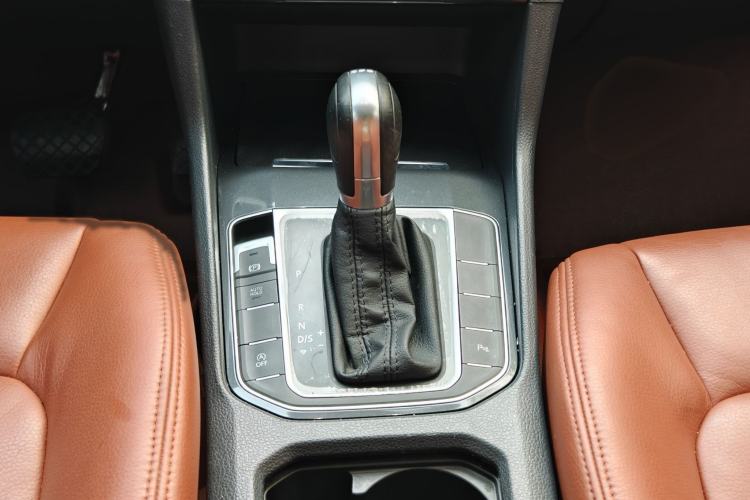 Used Volkswagen Golf Sportsvan 2016 230TSI Automatic Trend Edition
