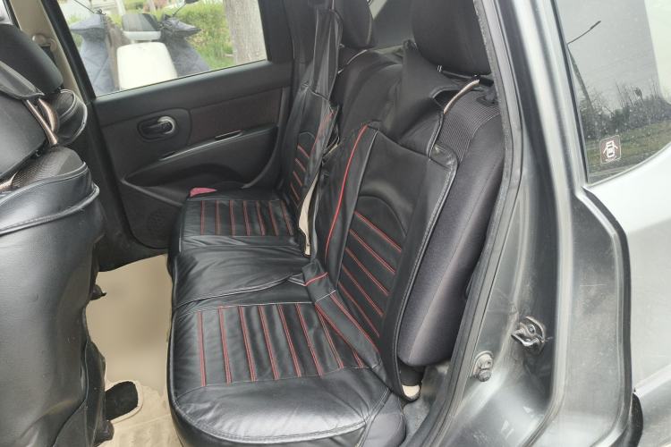 Used Nissan Livina 2010 Jingrui Edition 1.6L Automatic Smart Model Left Rear Seat