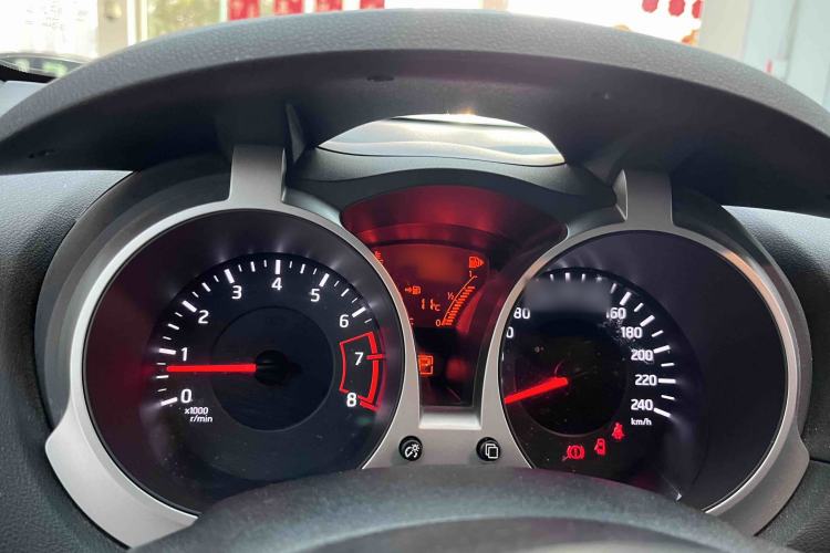 Used Infiniti ESQ 2014 1.6L Spontaneous Edition