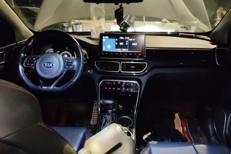 Used Kia KX5 2019 1.6T Automatic Two-Wheel Drive Luxury Edition Center Console