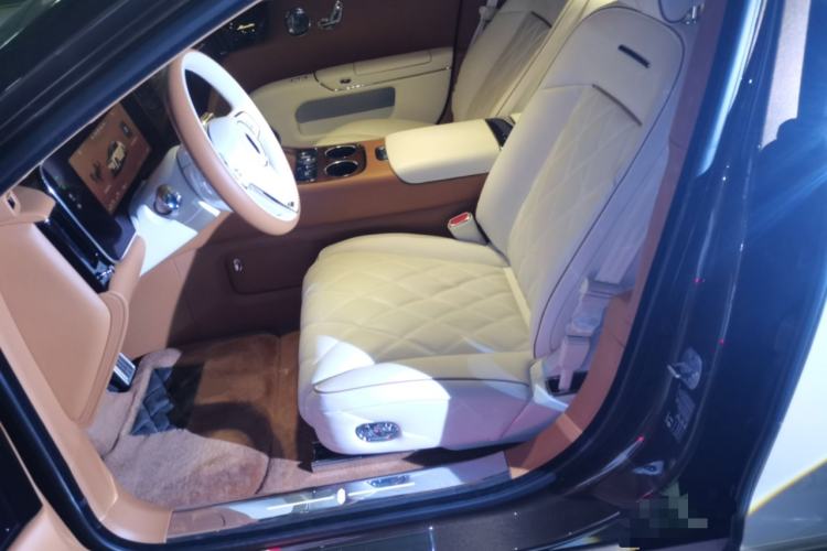 Used Hima S800 2025 Model, Range-Extended Starlight Premium Edition, 5 Seats Left Front Seat