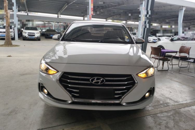 Used Hyundai Celesta 2017 1.6L Manual Joyful Edition DLX Front