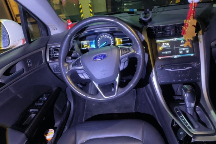 Used Ford Mondeo 2013 2.0L GTDi 200 Luxury Model
