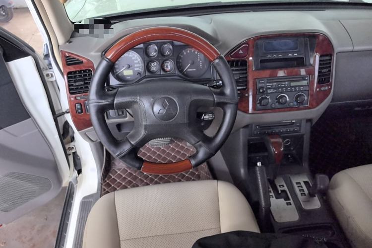 Used Mitsubishi Pajero 2008 V73 3.0L AT GLS
