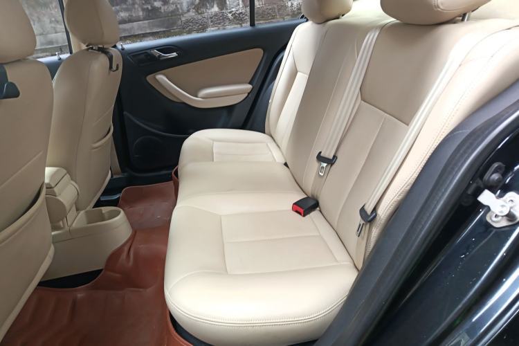 Used Volkswagen Lavida 2011 1.6L Automatic PinYou Edition