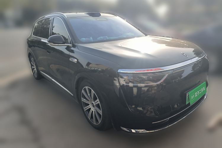 Used Hima AITO M8 2025 Extended-Range Max Version 37 kWh 5-Seater Front Right 45 Deg