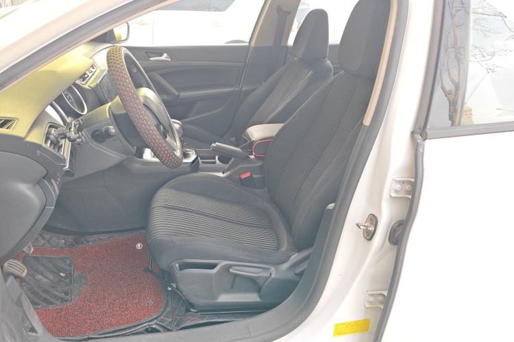 Used Peugeot 408 2018 Revised Version 1.8L Manual Leading Edition Left Front Seat